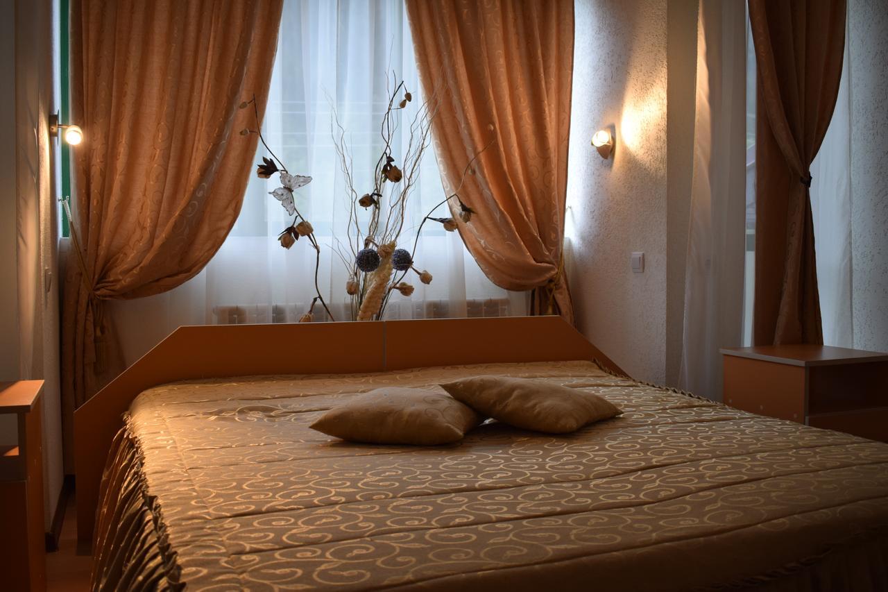 Guest Rooms Waterfall スモーリャン エクステリア 写真